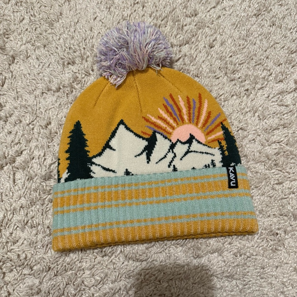 NWOT Kavu Beanie
